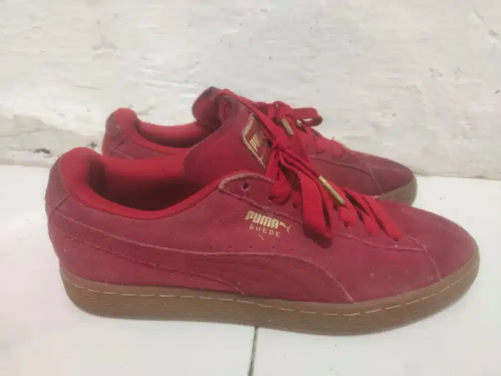 puma suede maroon size 39 40 masuk
