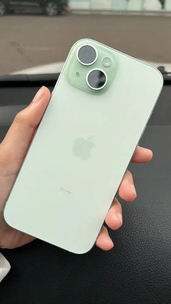 Dijual Iphone 15 128 GB (Blibli)