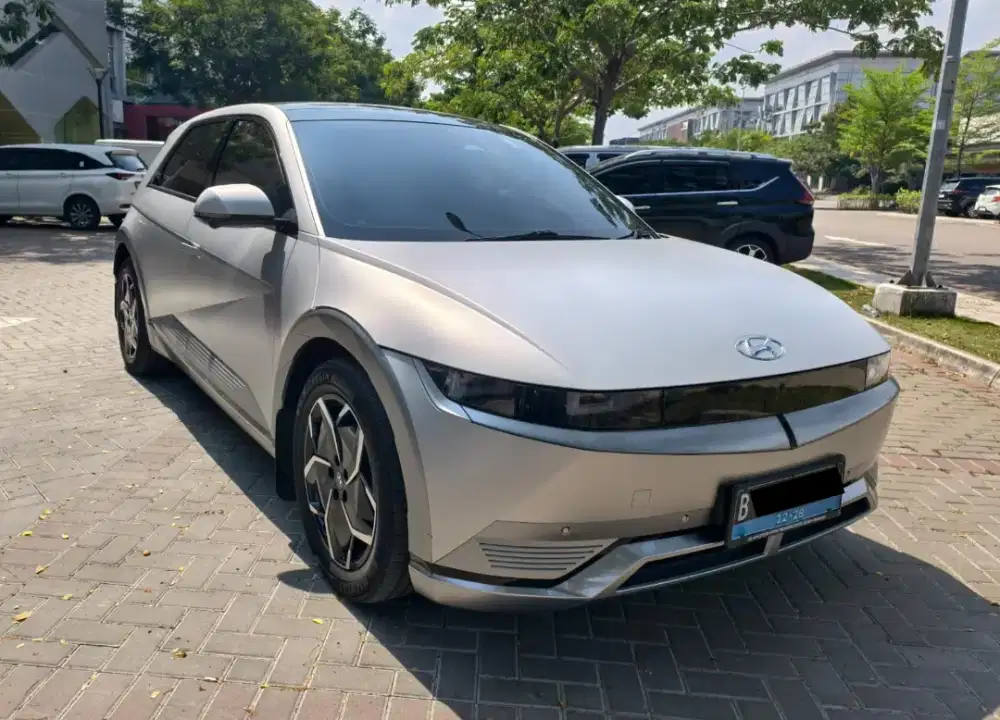 Hyundai Ioniq Signature Standard Range 2023