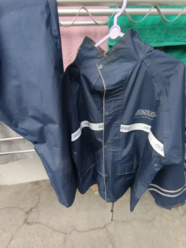 Jas Hujan Axio Premium