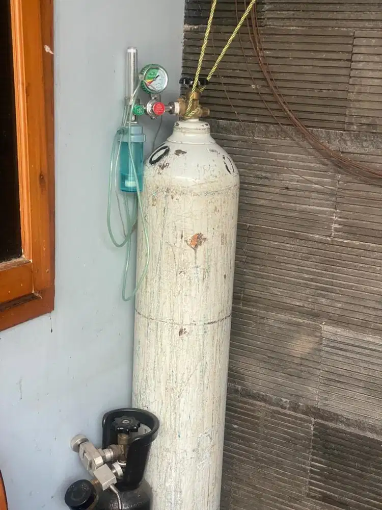 Tabung oksigen besar