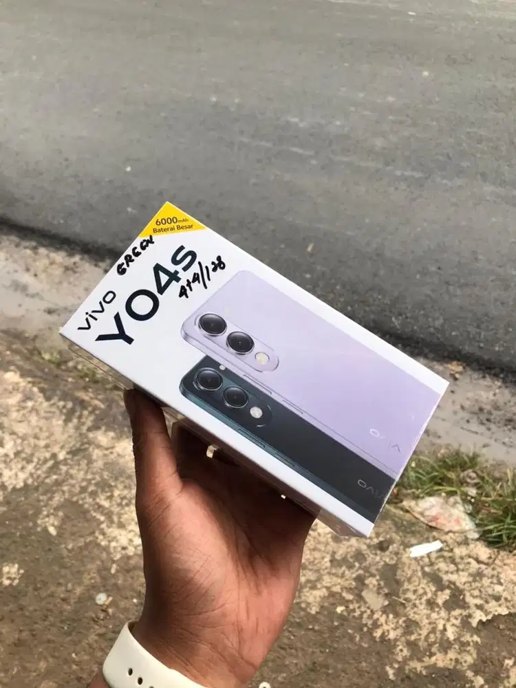 Vivo Y04S 4+4/128 New baru segelbox