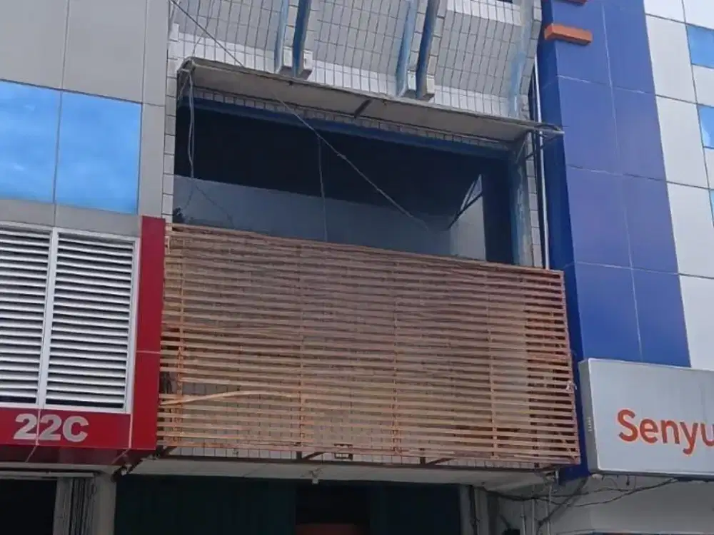 Dijual Cepat Ruko Strategis 3,5 Lantai di Cempaka Putih