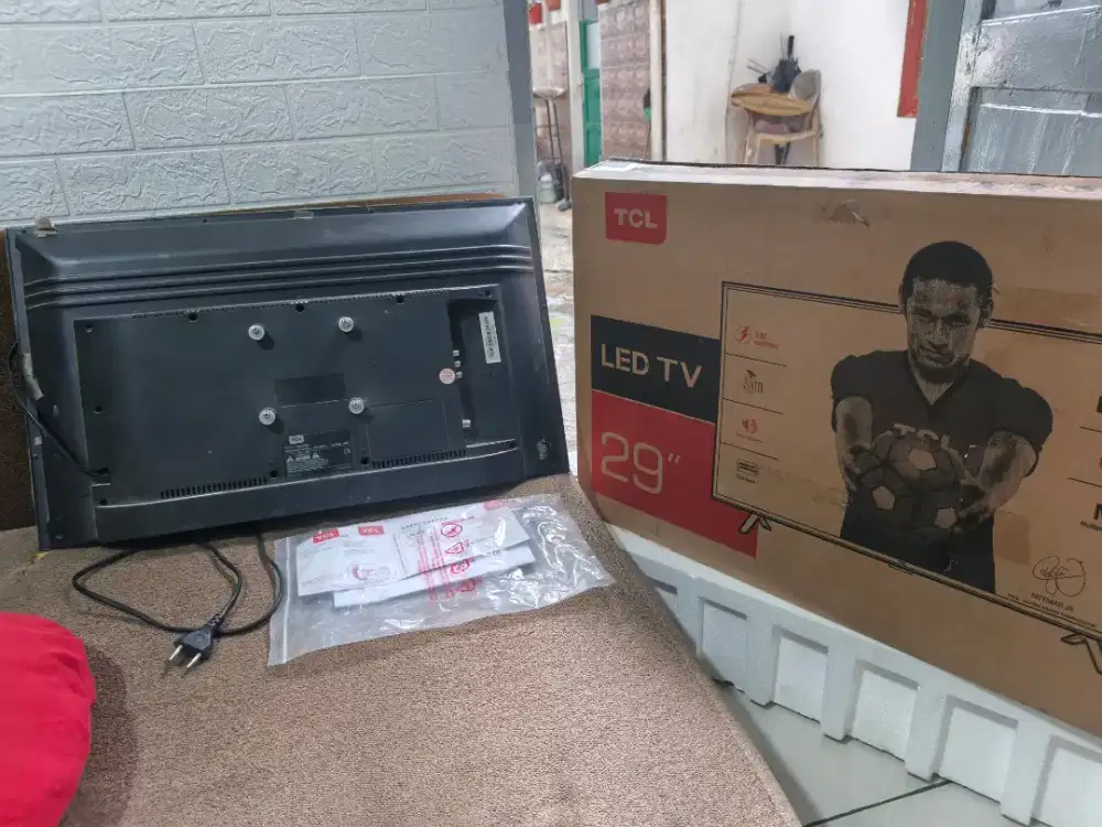 Tv led tcl 29 inch
