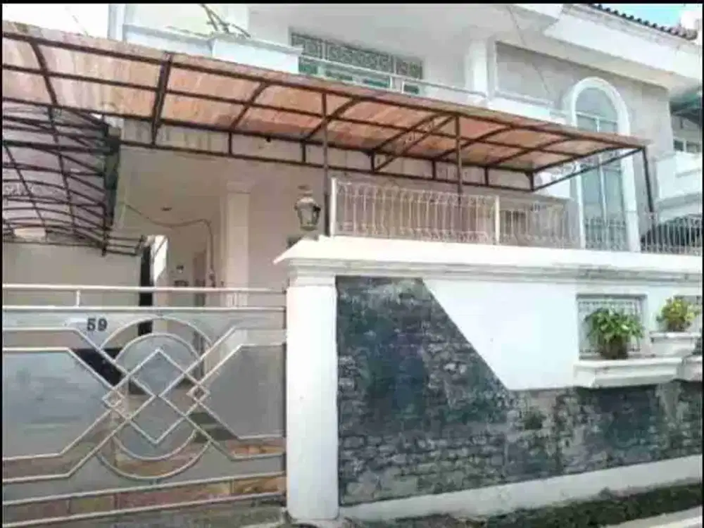 Disewakan Rumah 2 Lantai dkt Tol sinatupang