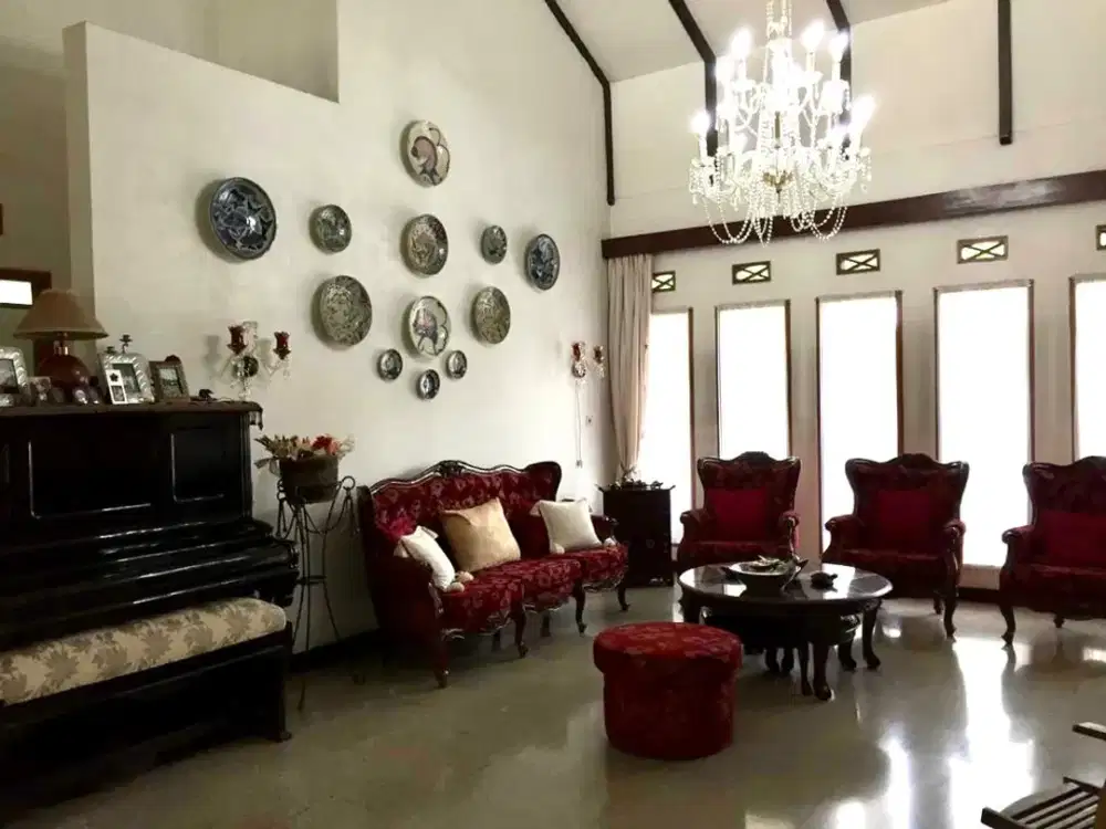 Dijual Rumah 2 Lantai Semi Furnish Siap Huni Lokasi di Sayap Turangga Bandung