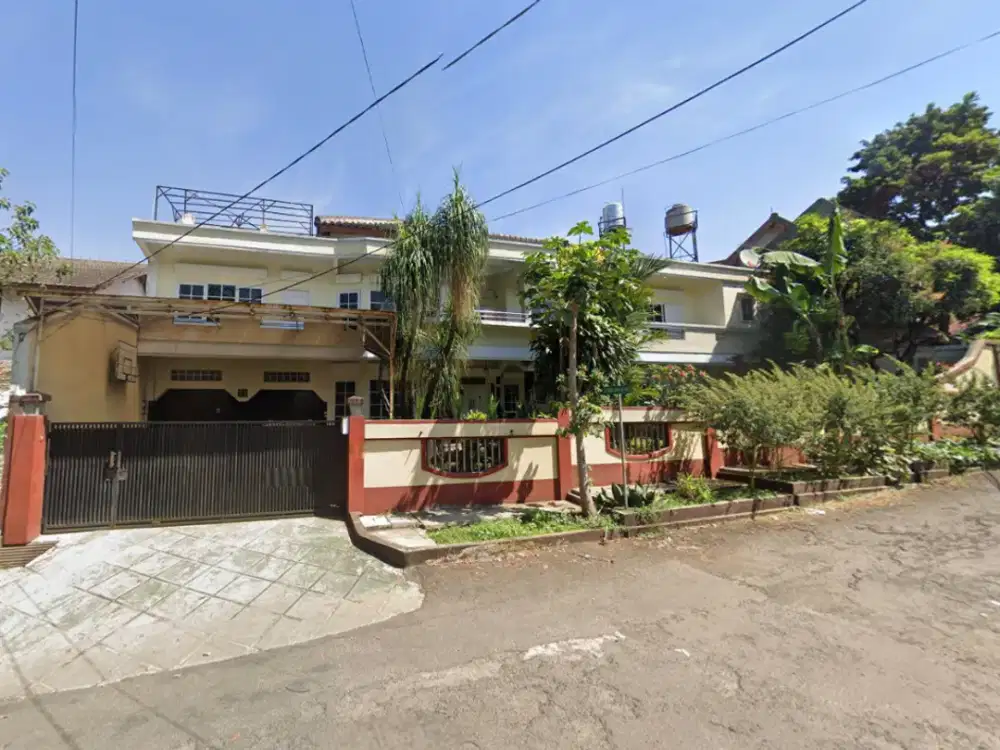 DIJUAL RUMAH TERAWAT SIAP HUNI STRATEGIS TUBAGUS ISMAIL BANDUNG