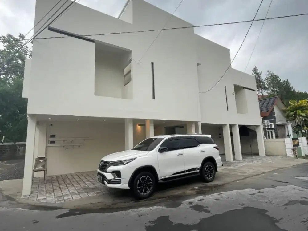 KOST AKTIF 2 LANTAI DI DALAM RINGROAD UTARA DEKAT KAMPUS ATMAJAYA