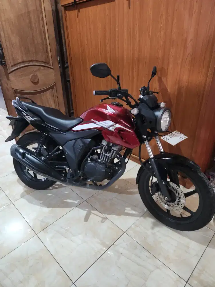 688rb/3thn  Cb verza cw 150cc  merah hitam 2024 Gbm gandu_baru_motor