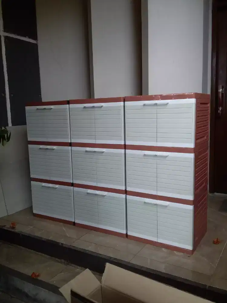 lemari plastik top