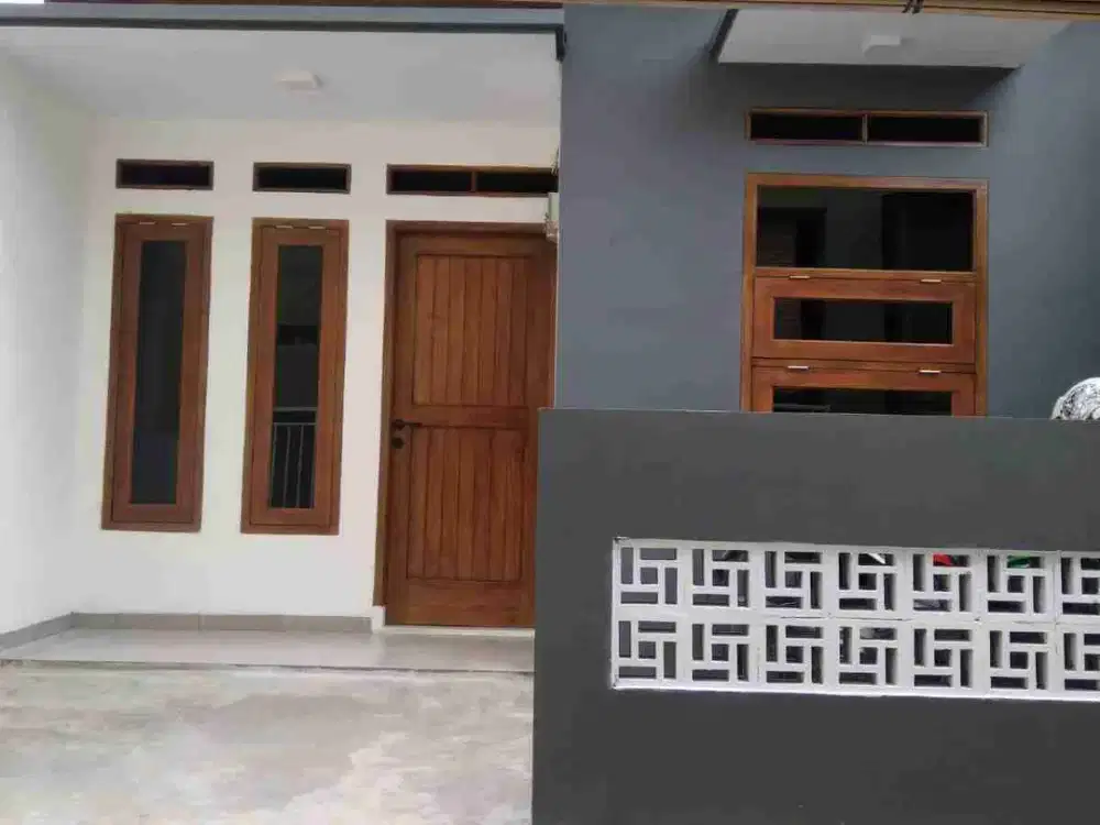 rumah baru siap huni di lokasi yang sangat strategis dengan akses motor