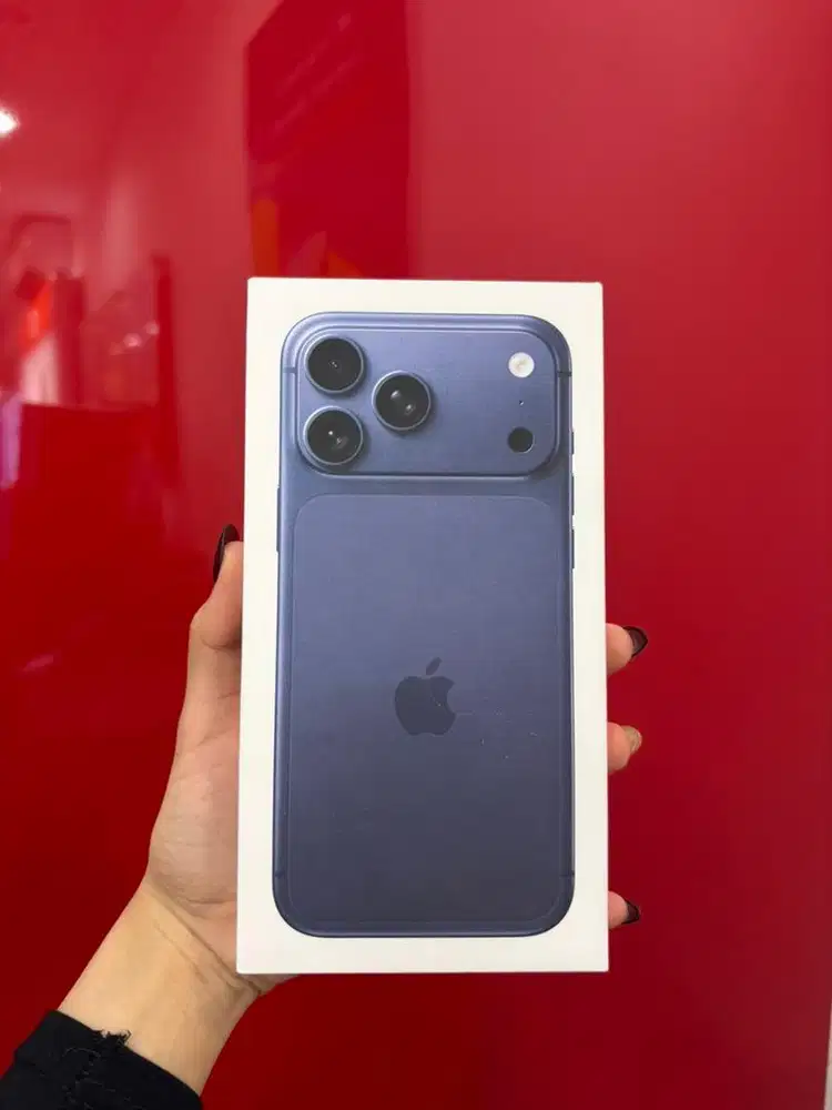 iPhone 17 Pro Max 256 Deep Blue