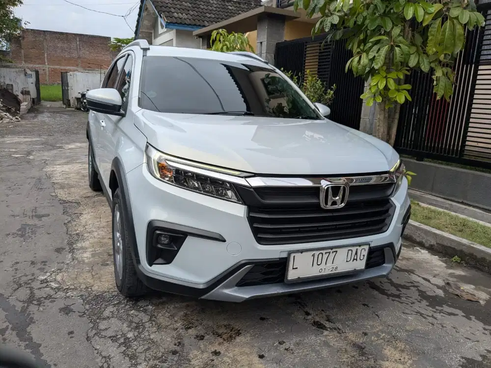 Honda BR-V E AT 2022 Pemakain 2023