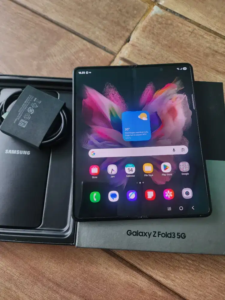 Samsung Z fold 3 5G dual sim 12/512 ex resmi SEIN