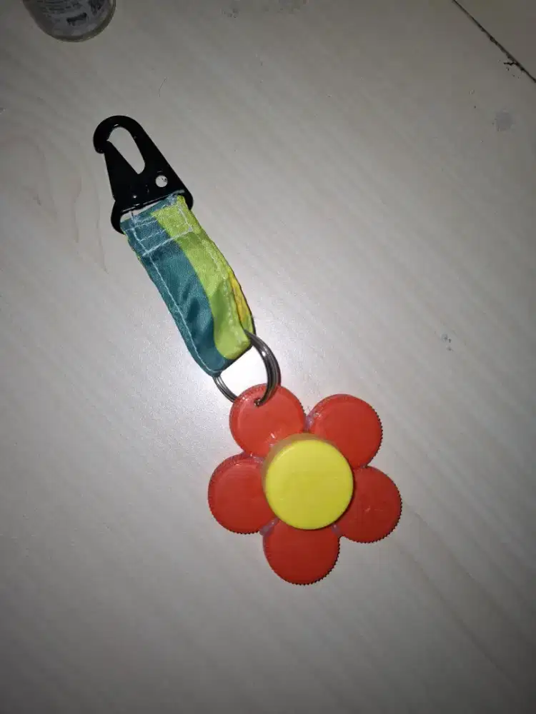 Gantungan Kunci Bunga : Tutup Botol