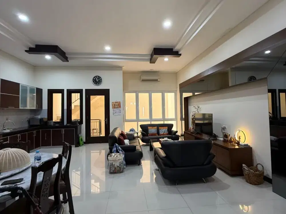 Rumah PIK Manyar Permai Layar Permai Kano Pinisi Permai Siap Huni Furnished