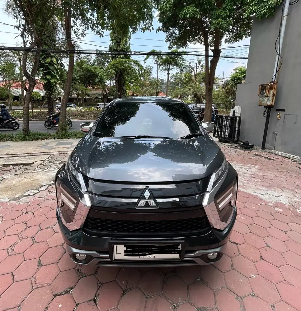 Xpander Ultimate A/T Grey 2022