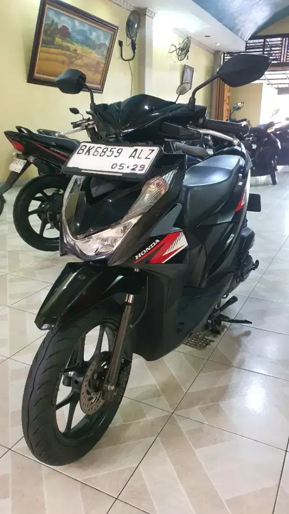 NEW BEAT CBS Cantik Sekali Tahun 2024-Odomtr 6.000 KM-plaza motor