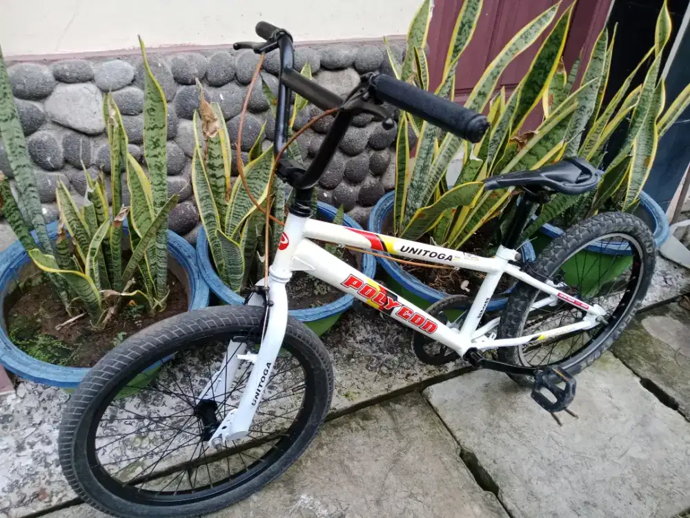 Sepeda bmx size 20