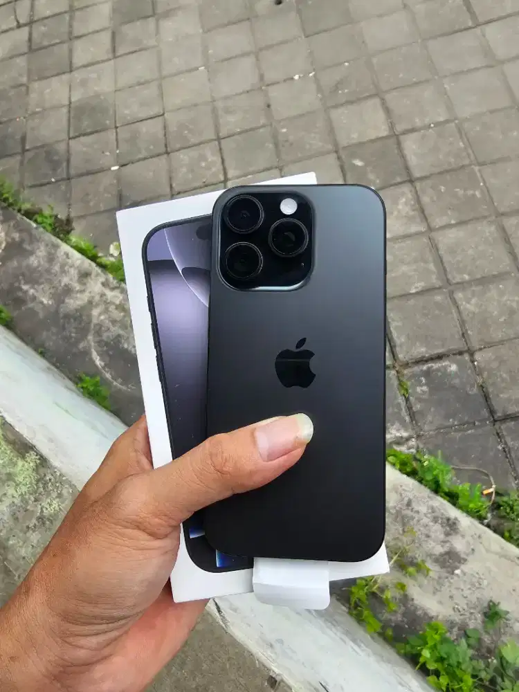 Iphone 16 pro 128gb ibox like new bh100 garansi on fulset ori