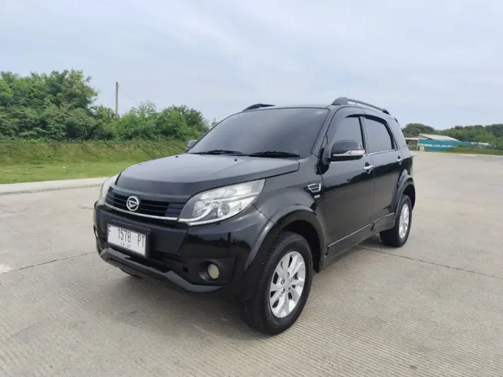 Daihatsu Terios R MT 2017 [ Cash ]