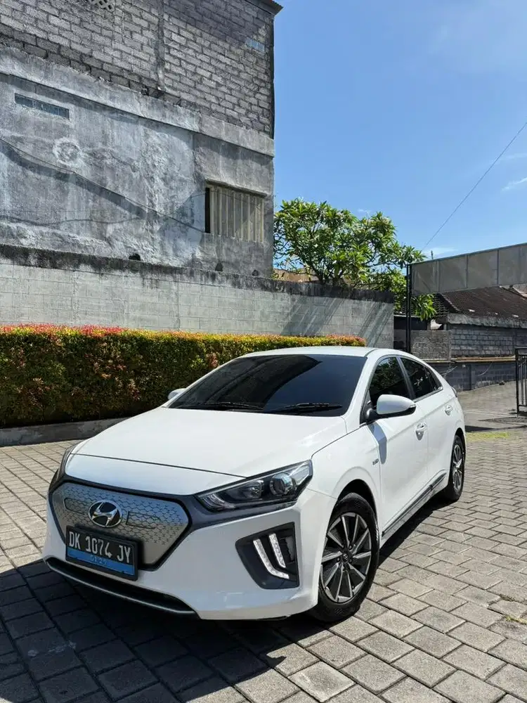 BU TERMURAH Hyundai Ioniq EV 2019 pmk 2020 Electric Kona