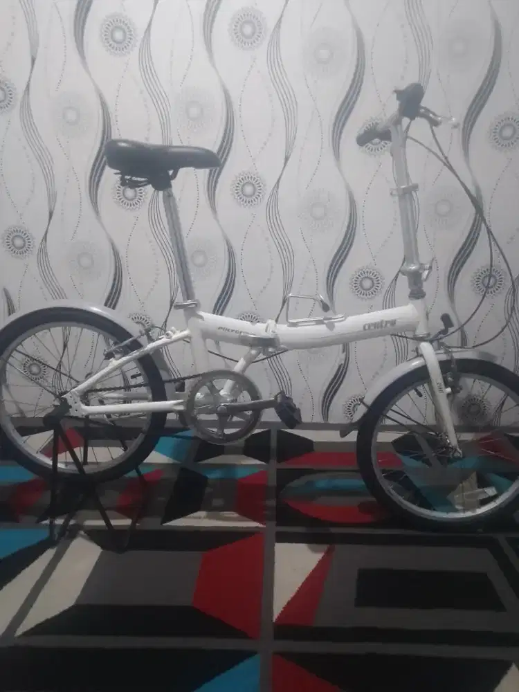 Sepeda lipat Polygon centro