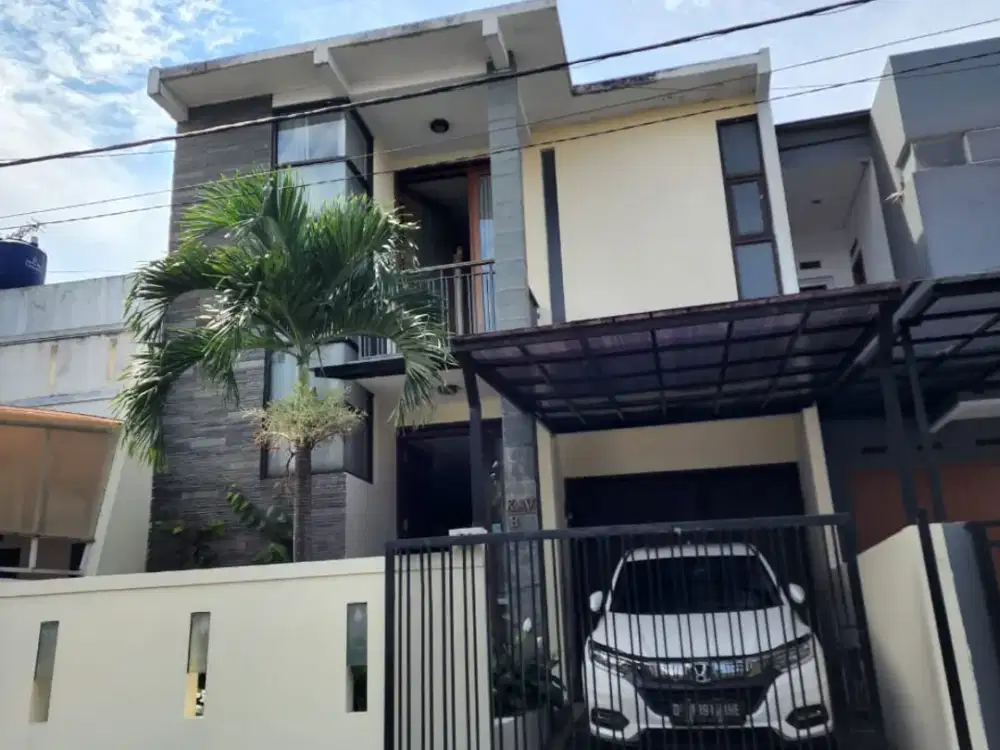 Dijual Rumah 2 Lantai Siap Huni Lokasi Strategis di Antapani Bandung