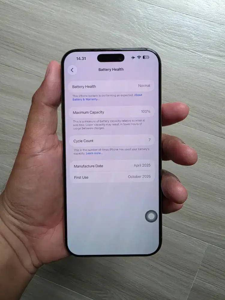 iPhone 16 Pro Max 256. 2 MINGGU PAKAI! RESMI IBOX