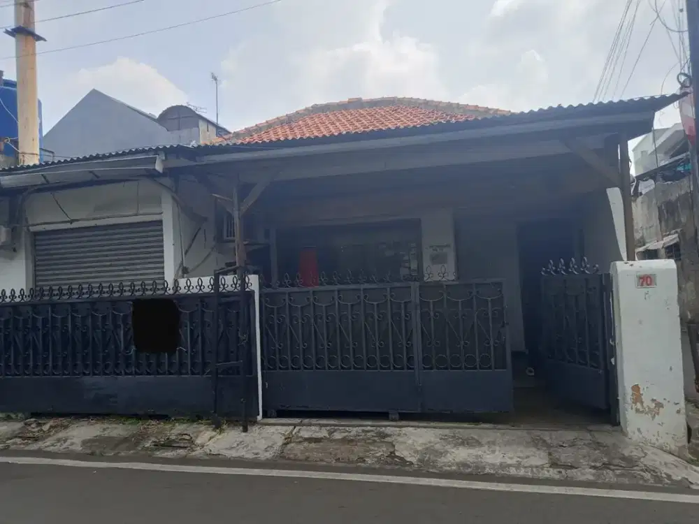Dijual Rumah Tua Hitung Tanah di Tebet Timur Dalam – Jakarta Selatan