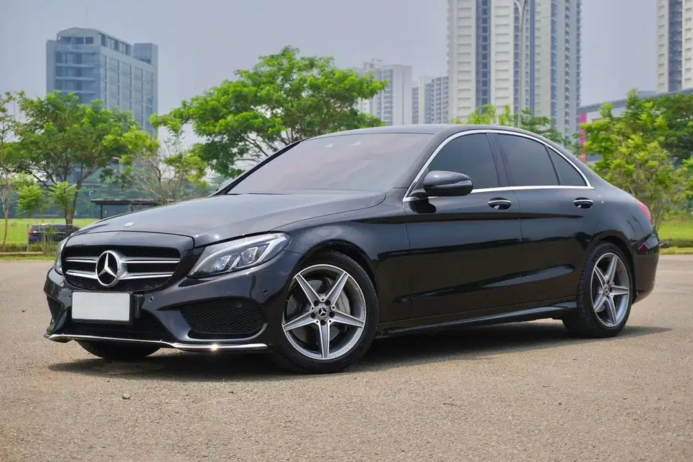 Muluss Mercedes Benz C300 W205 AMG 2018 Hitam Bunga 0% Mercy Black