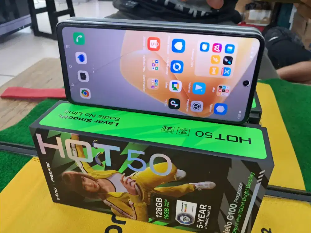 Infinix HOT 50 NFC Ram 8/128 gb mulus sperti Baru lengjap no minus