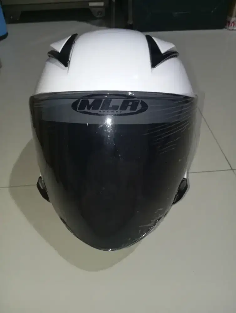 Dijual helm MLA J5 baru