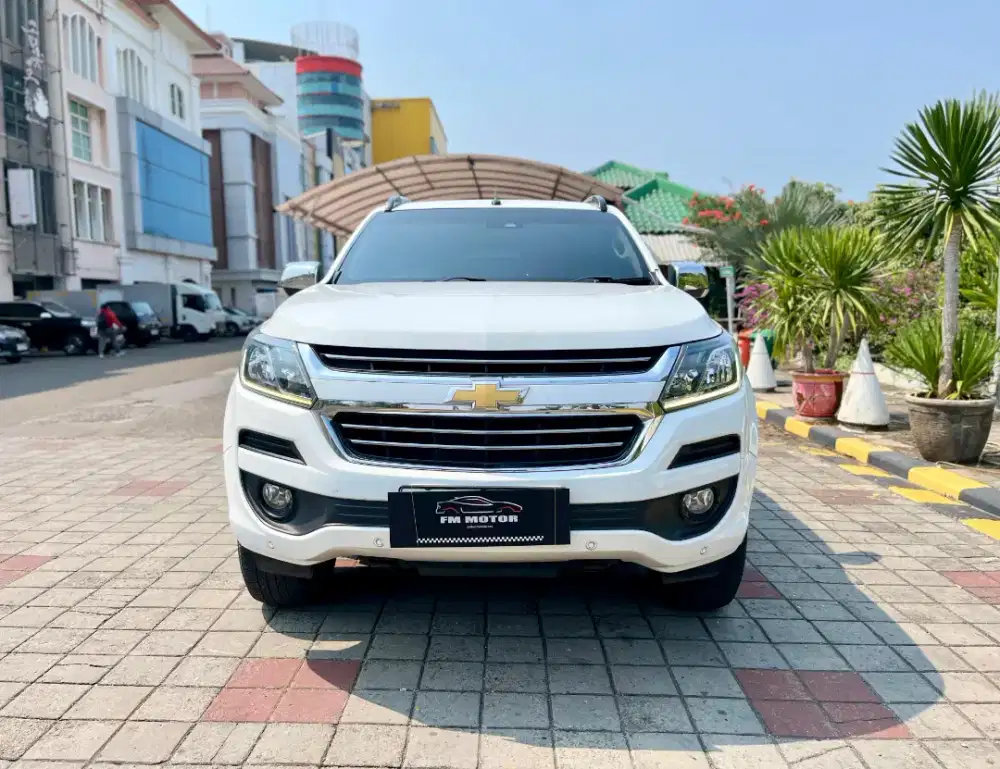 Chevrolet Trailblazer LTZ Diesel 2017 AT 2.5, Km 76Ribu, Pajak Panjang