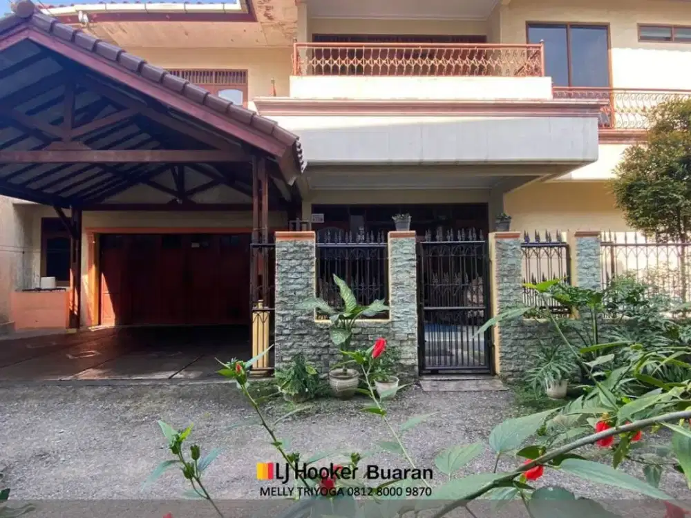 Rumah Bagus Lingkungan Komplek Perumahan di PTB Duren Sawit, Jakarta Timur