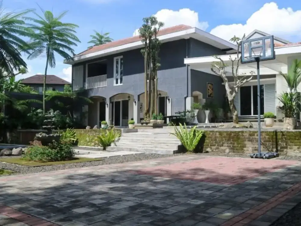 RUMAH MEWAH FULL FURNISHED BANGUNAN BARU DI SETIABUDI REGENCY