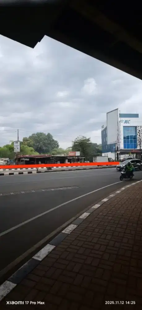 Tanah premium 1700 m di jalan raya alternatif