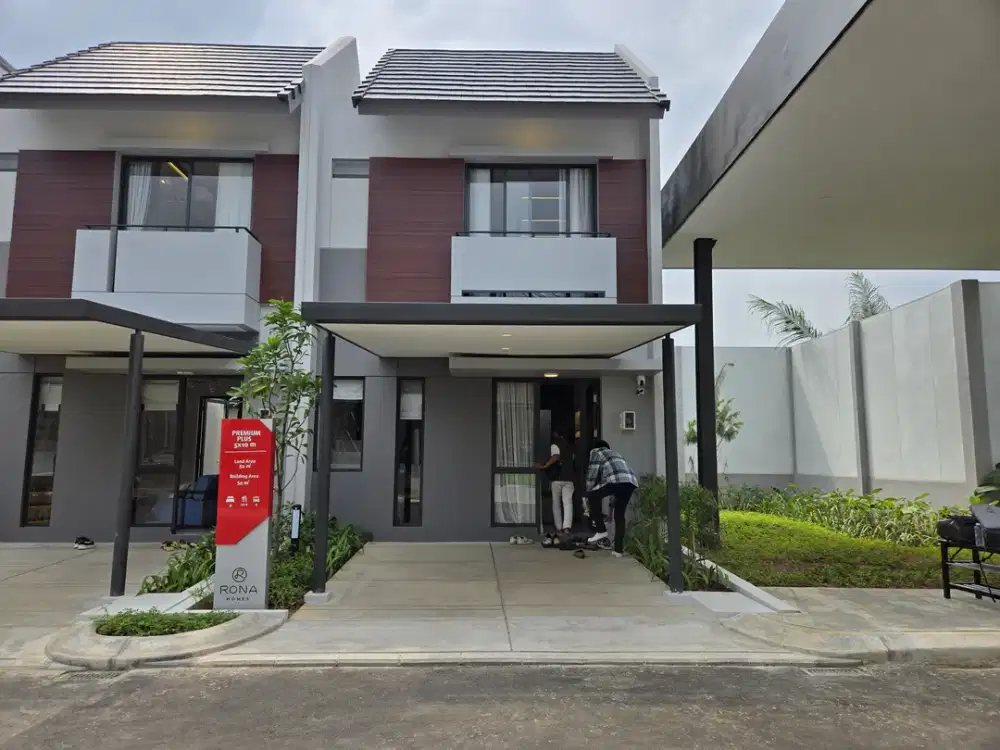 RUMAH DEKAT TOL DI TANGERANG 2 LANTAI LOKASI SEBELAH TOL BANGET