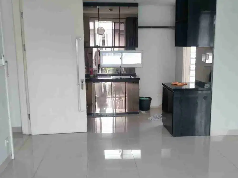 Dijual MURAH Full Furnished Rainbow Springs Condovillas Gading Serpong Tangerang