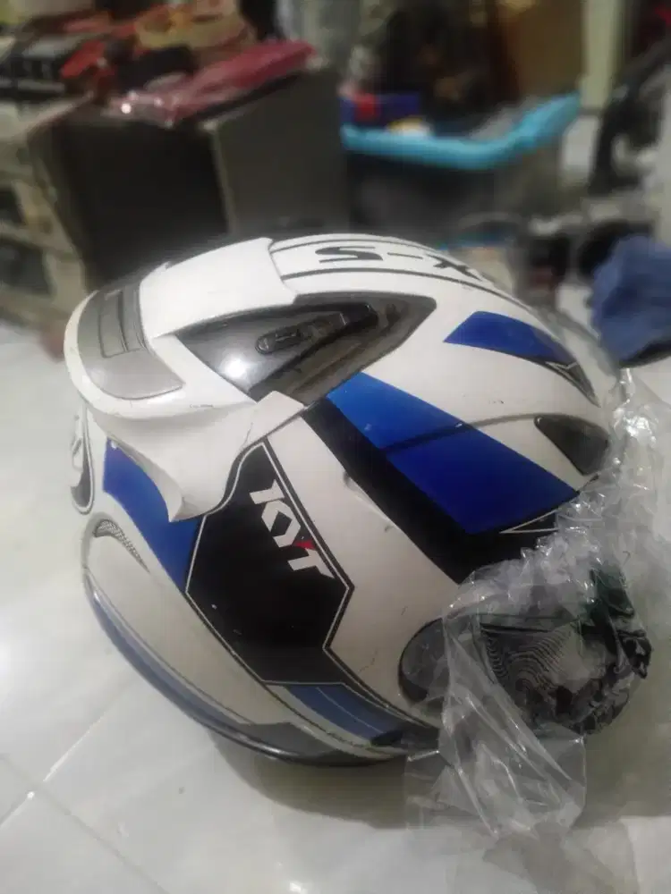Helm KYT galaxy  size M
