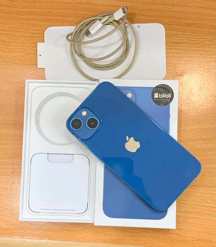 iPhone 13 Blue 256gb iBox