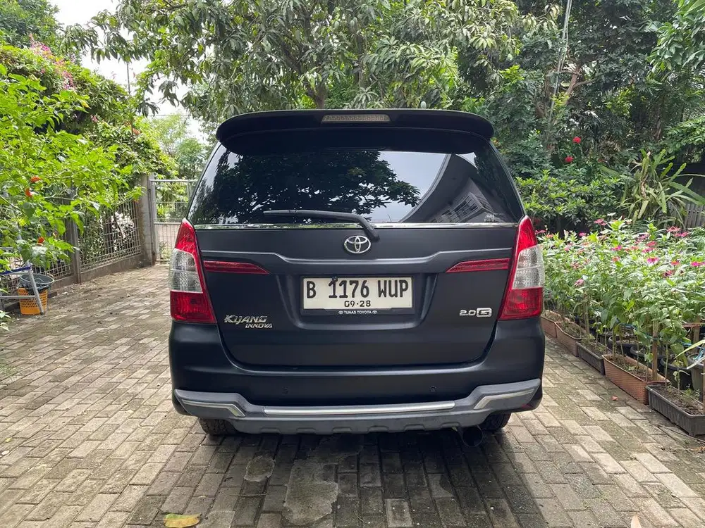 Toyota Innova 2.0 G manual