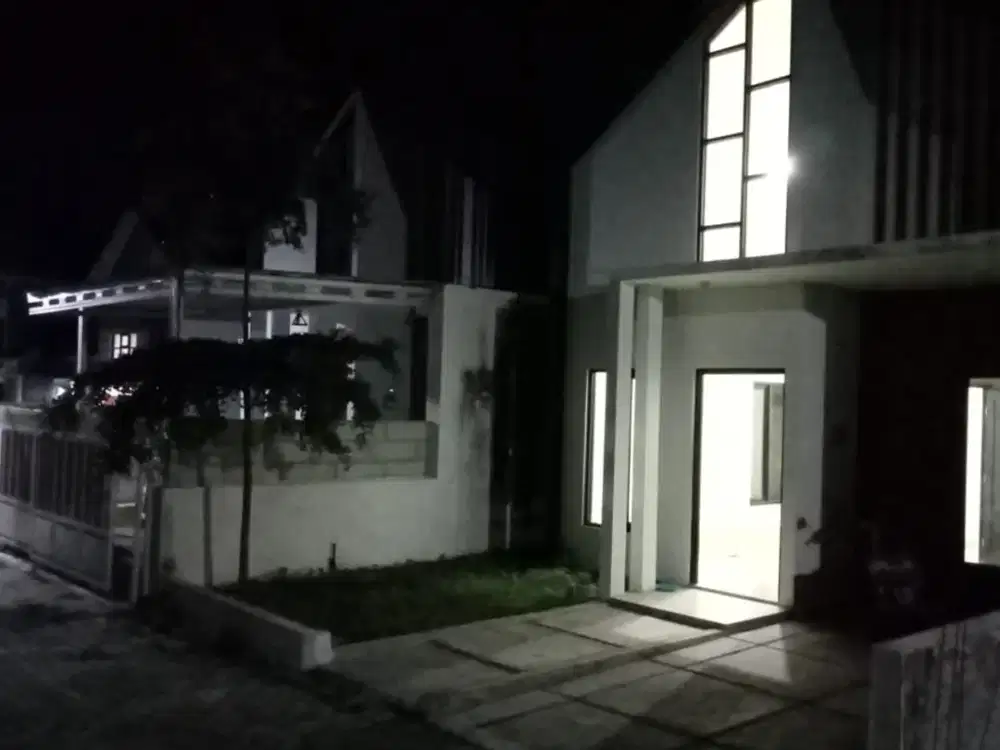 RUMAH CANTIK AREA SEDAYU, 6 MENIT DARI UNIVERSITAS MERCU BUANA JALAN WATES