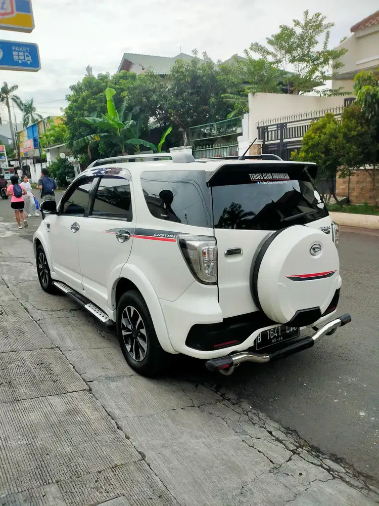 Daihatsu TERIOS 1.5 R AT MATIC TAHUN 2017
