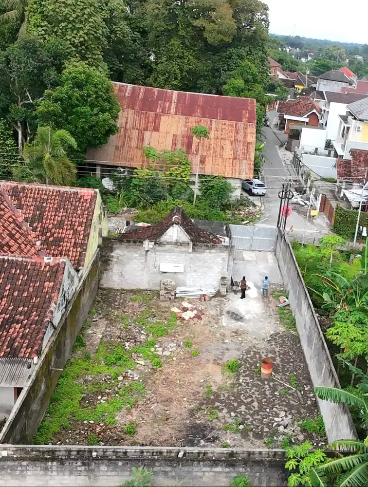 Tanah Pekarangan dekat Hyatt Regency Palagan