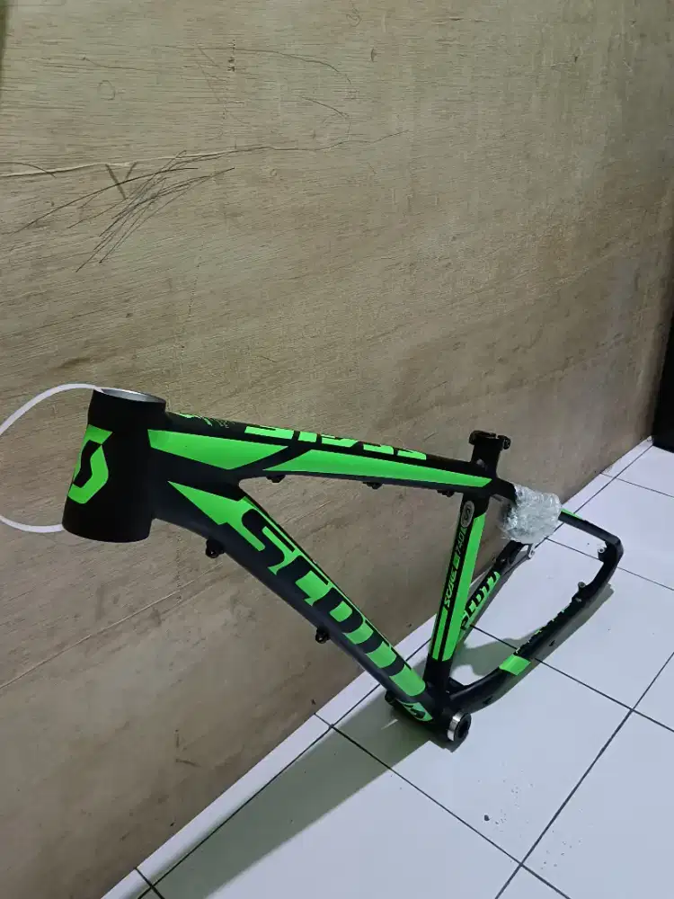 frame scott scale 740 size S uk 27.5
