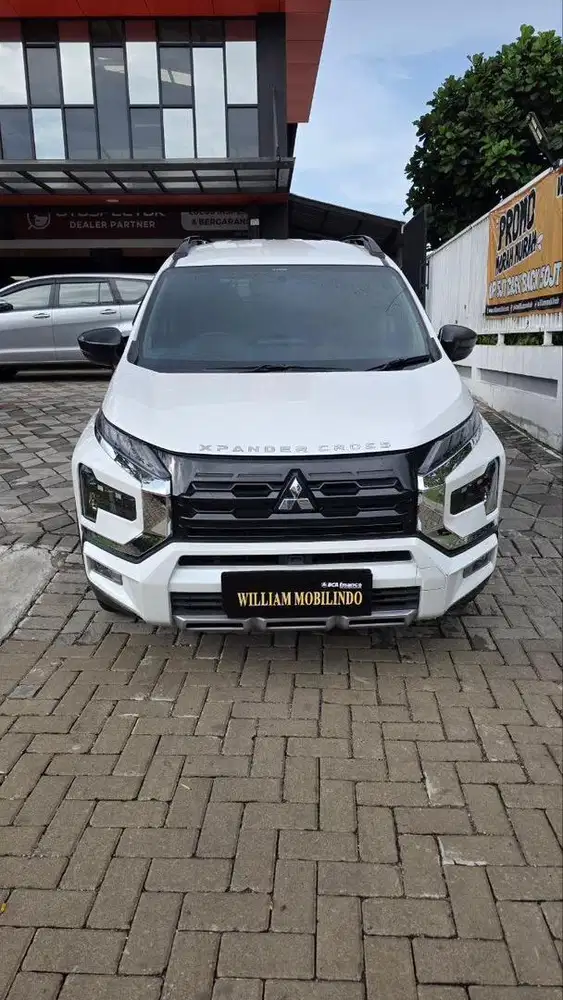 Xpander cross matic tahun 2023