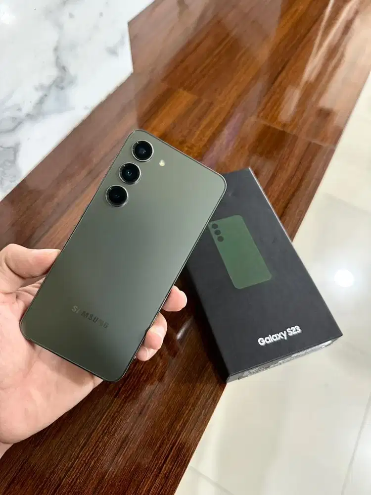 Samsung S23 5G 8/256 gb like new