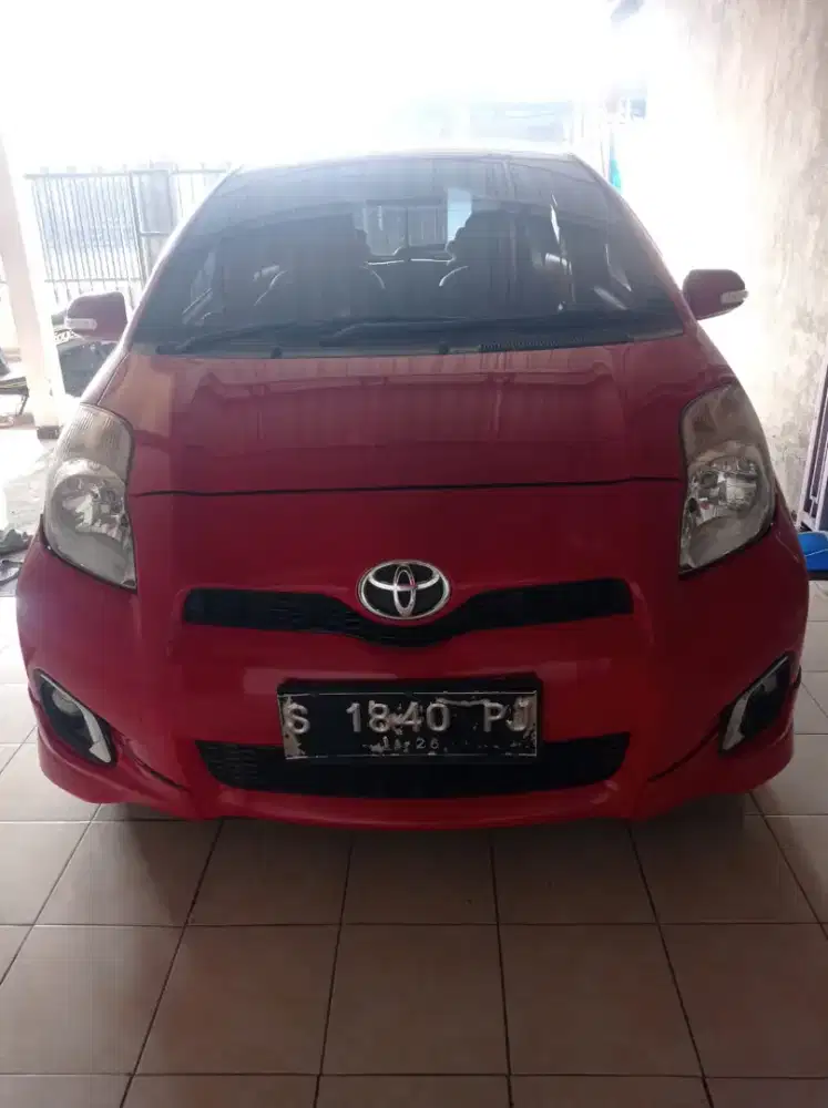 Dijual toyota yaris atas nama sendiri