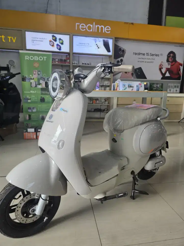 Ready sepeda listrik baterai awet litium garansi 24 bulan